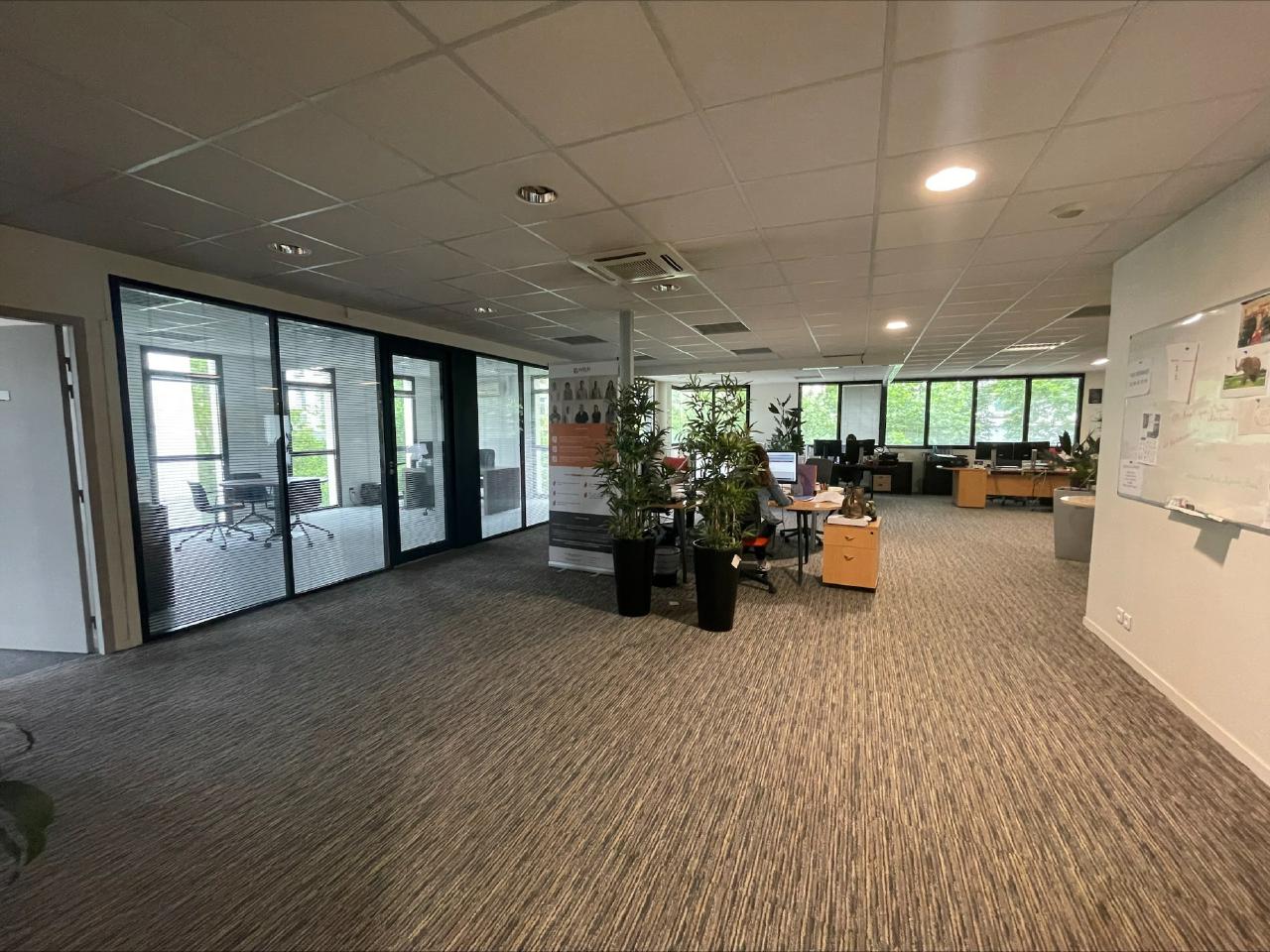 Bureau Rennes 325m² Location bureau Rennes Ille-et-Vilaine OLBUR2422845 1